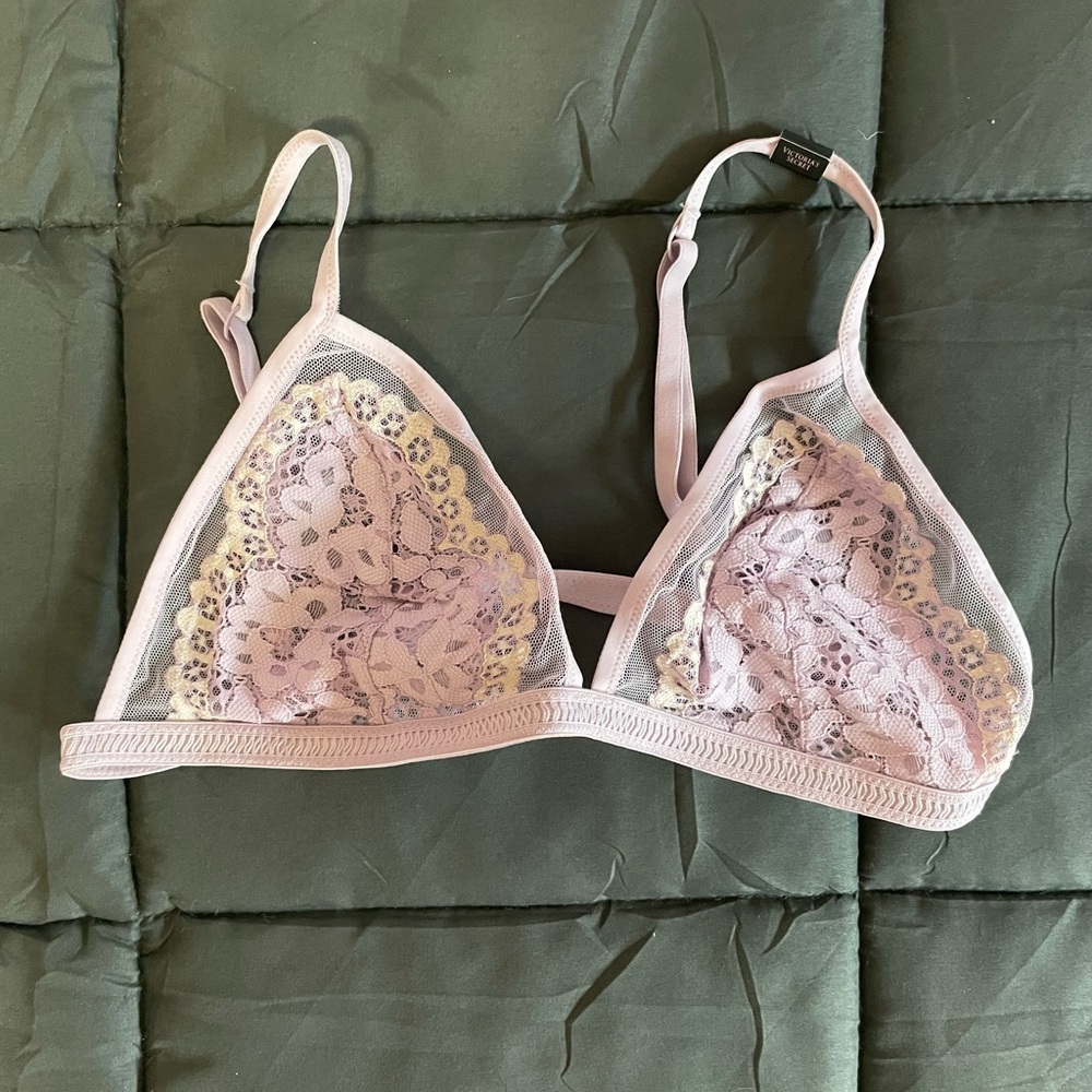 VS Lace Bralette